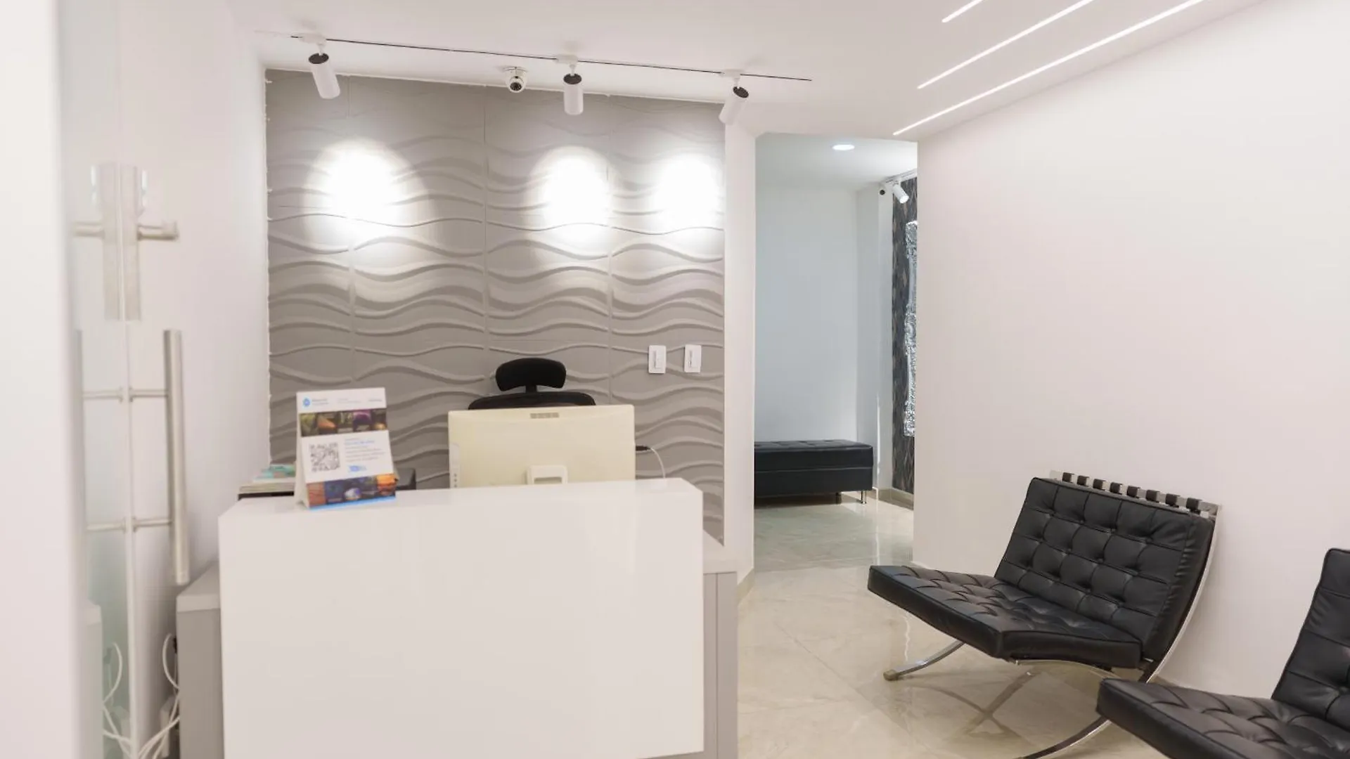 Hotel On By Zenya Host Cali