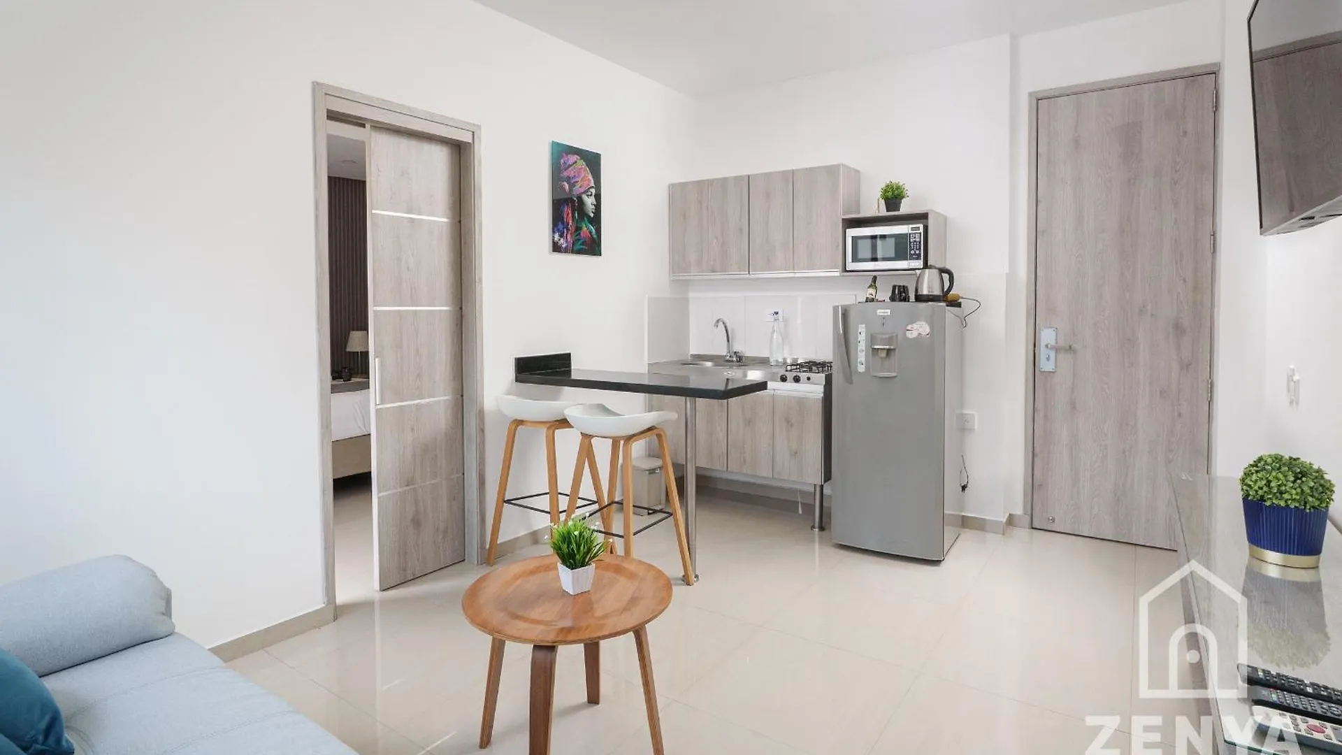 Hotel On By Zenya Host Cali Colombia